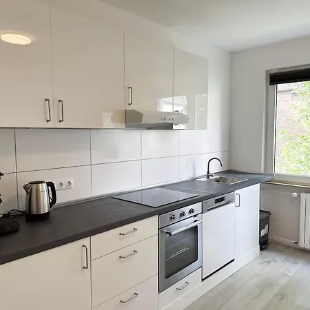 With Wifi, Kitchen And 4k Tv *