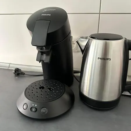 With Wifi, Kitchen And 4k Tv * Essen