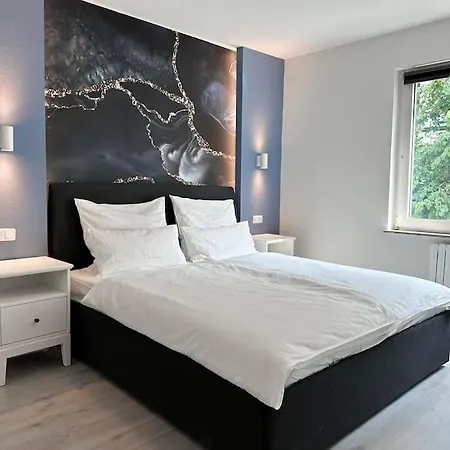 With Wifi, Kitchen And 4k Tv Apartment Essen